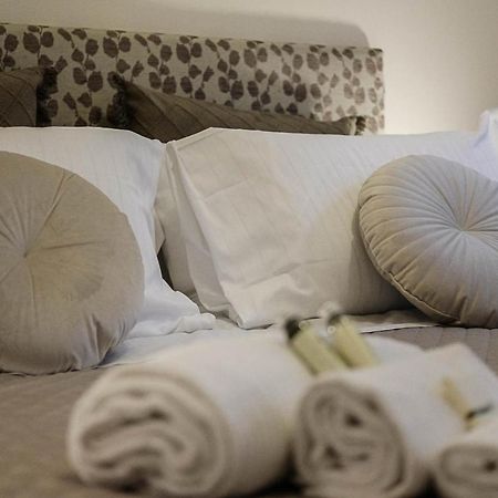 Verona Suites And Rooms Ngoại thất bức ảnh