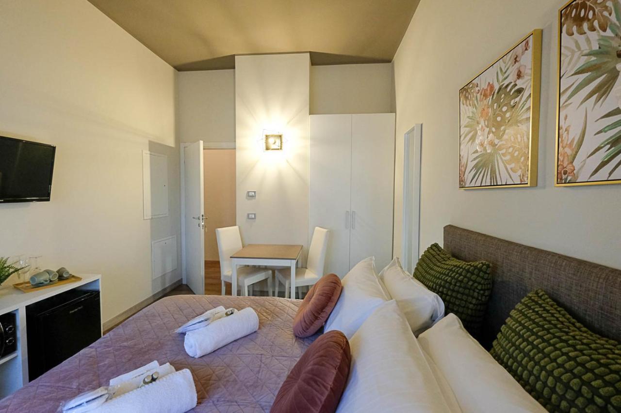 Verona Suites And Rooms Ngoại thất bức ảnh