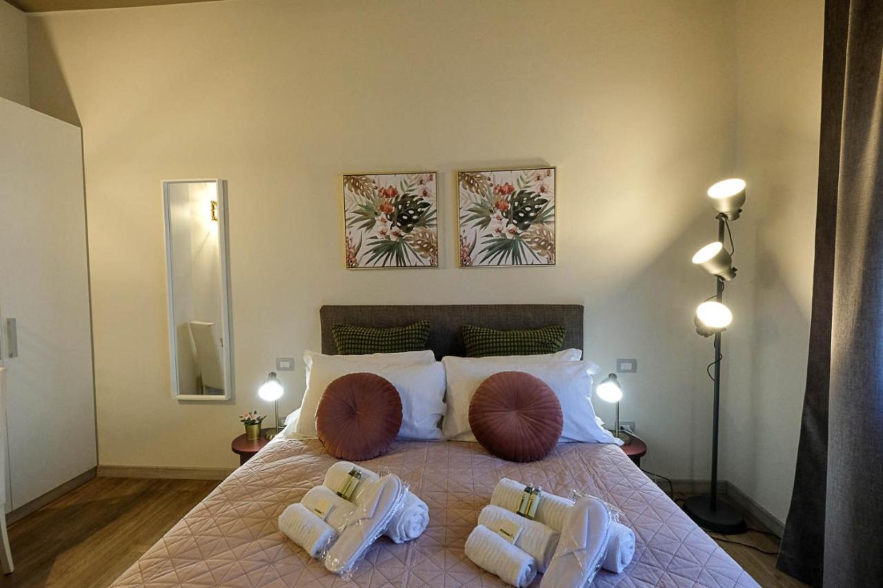 Verona Suites And Rooms Ngoại thất bức ảnh