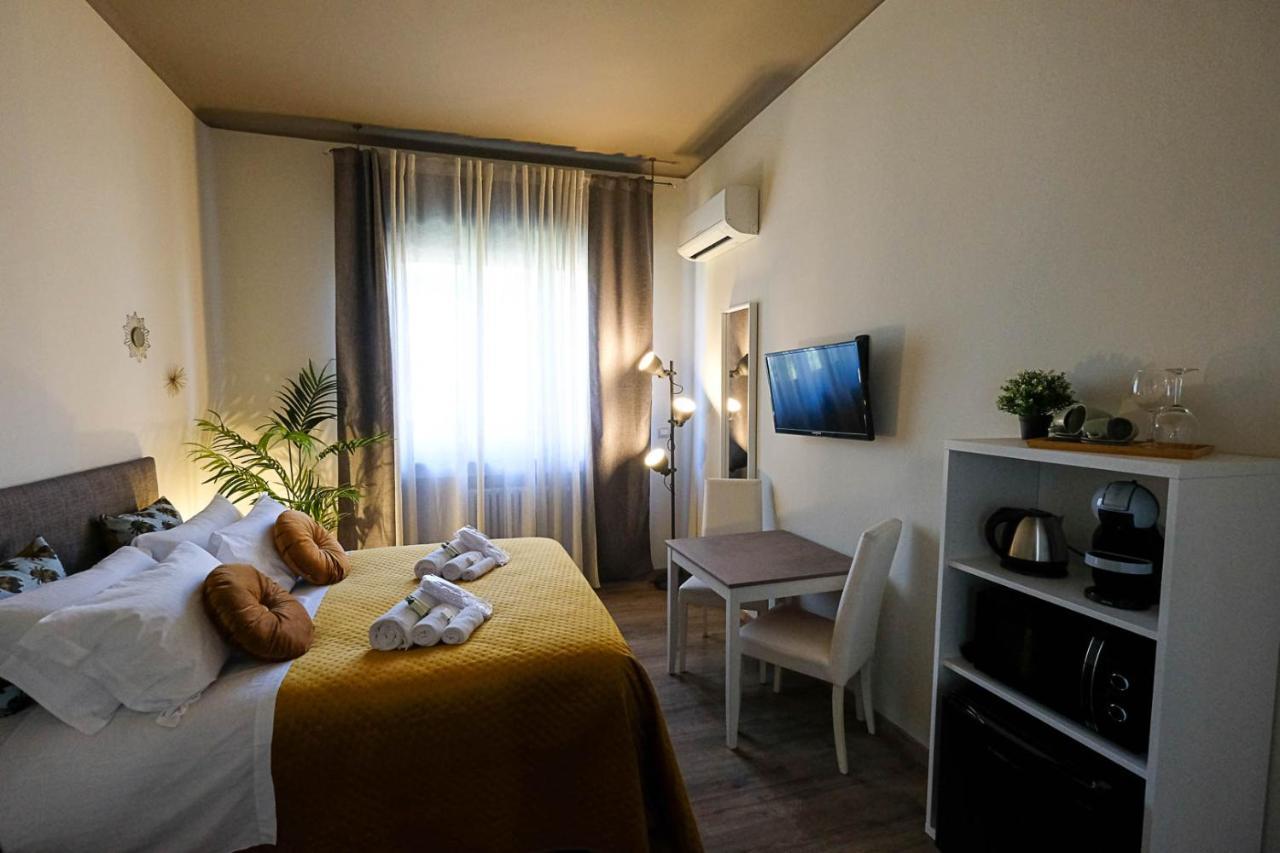 Verona Suites And Rooms Ngoại thất bức ảnh