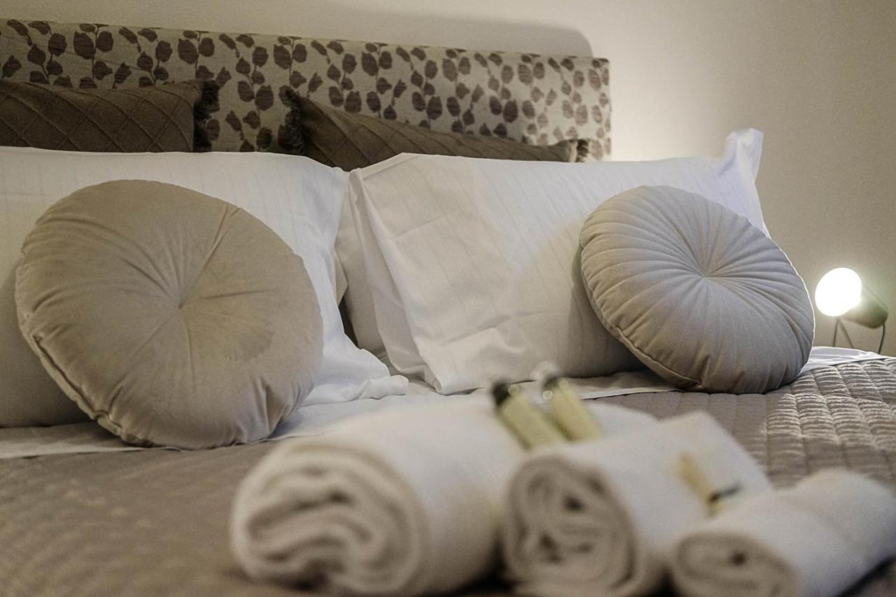 Verona Suites And Rooms Ngoại thất bức ảnh