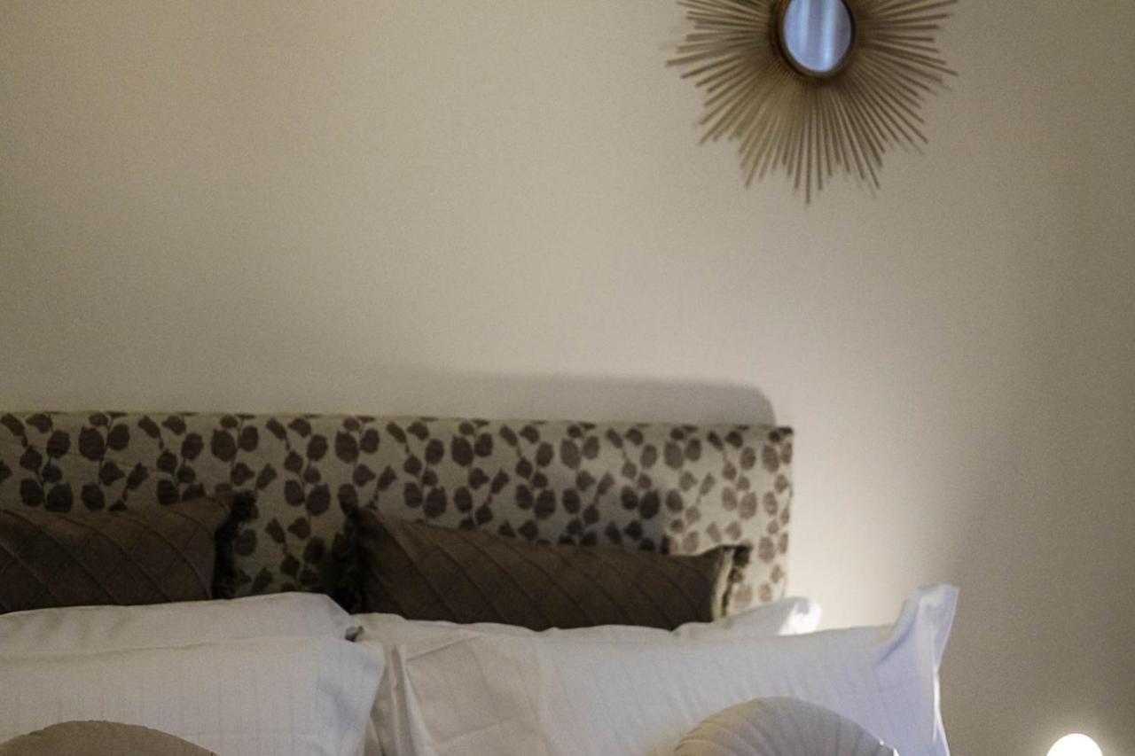 Verona Suites And Rooms Ngoại thất bức ảnh
